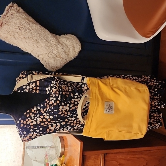 Lily Queen canvas yellow and cream tote! Strong and fun zippered tote!! - Picture 9 of 9